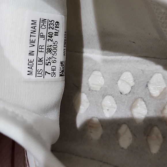 Adidas Womens NMD Cream Rose Gold Size 7 - Picture 9 of 11